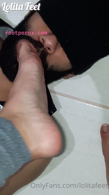 thefeetoflola footjob sexy latina feet with her boyfriend 13