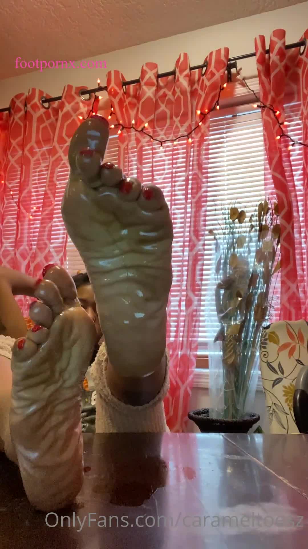 carameltoesz  foot porn 3