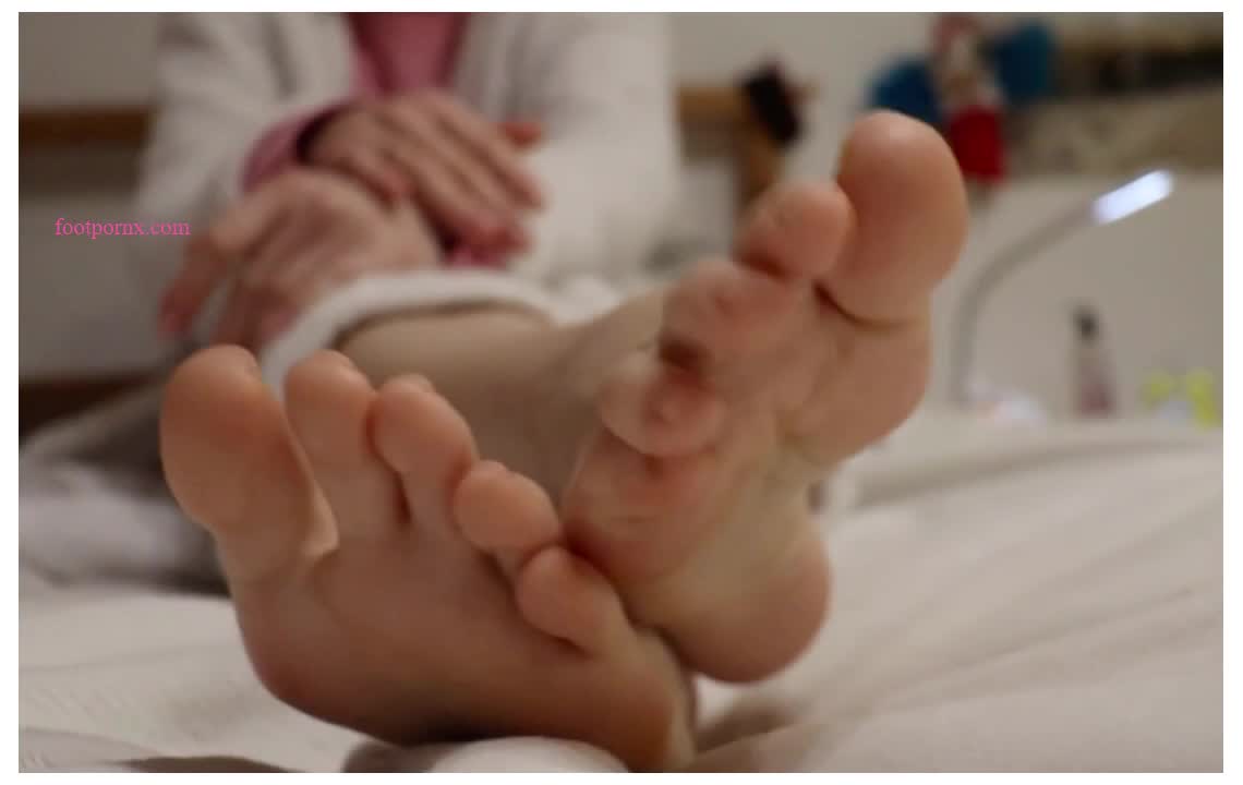 justmariisfeetofficial  foot porn 4