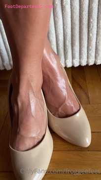 froggeefeet high heels shiny