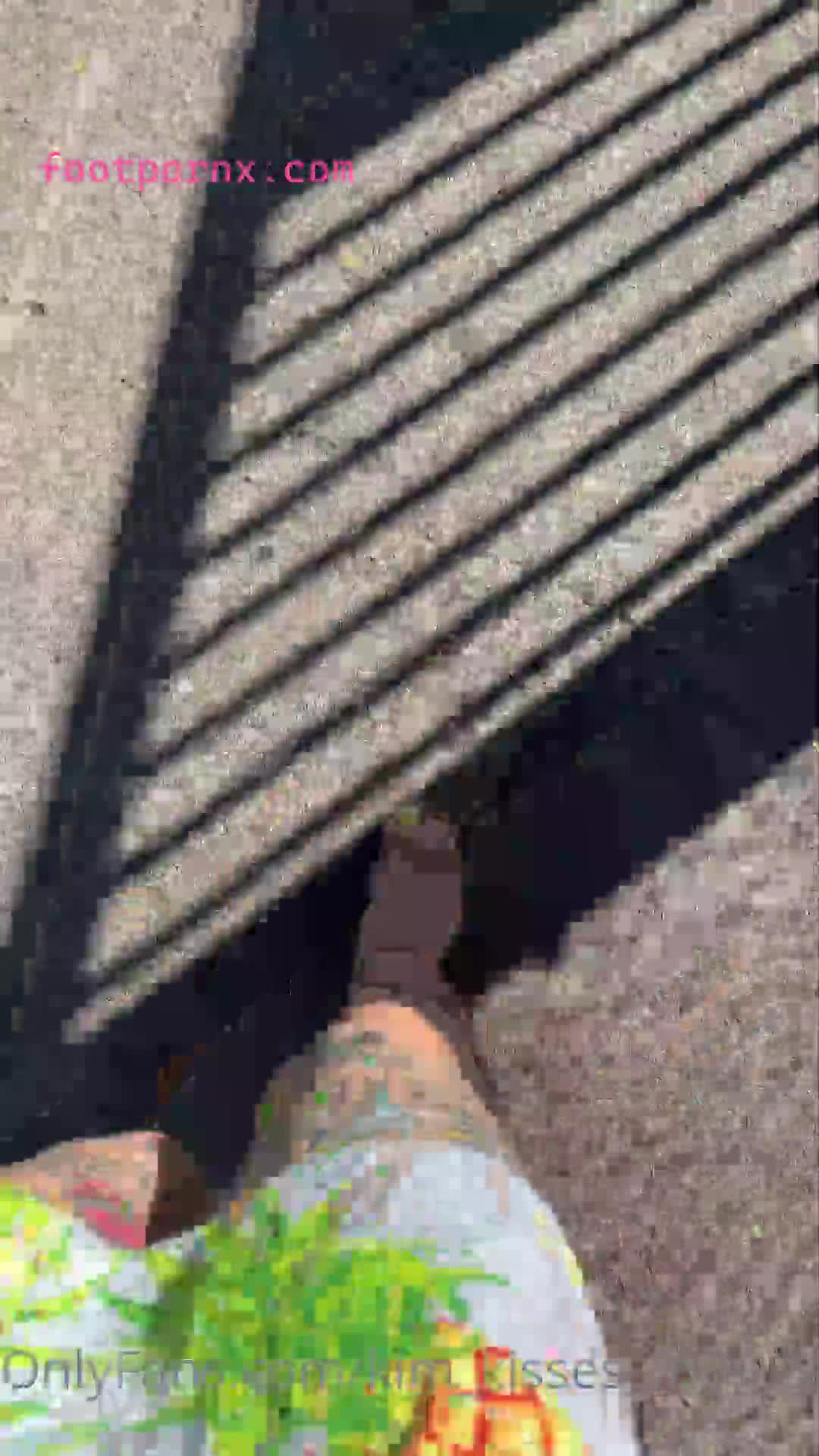 kim_kisses_foot_goddess asian goddess sexy feet 14