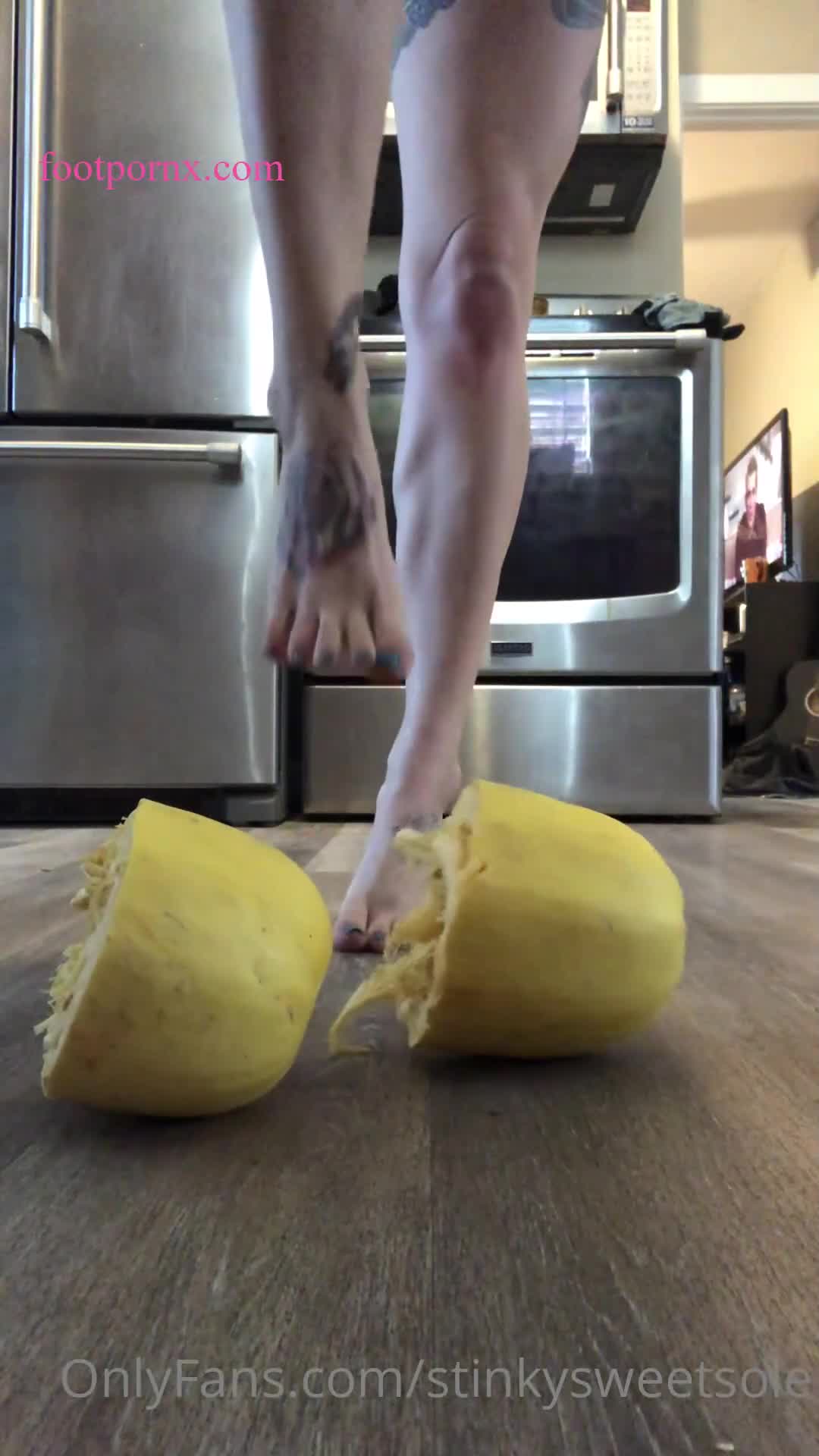 stinkysweetsole  foot porn 2