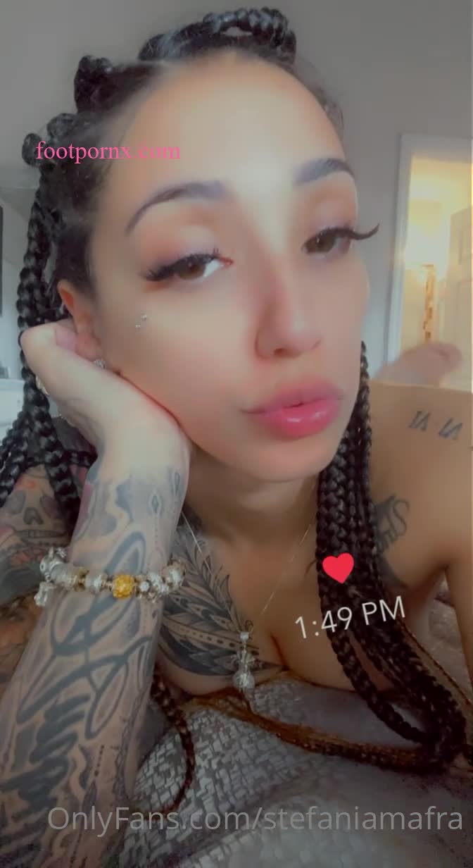 stefaniamafra  foot porn 1