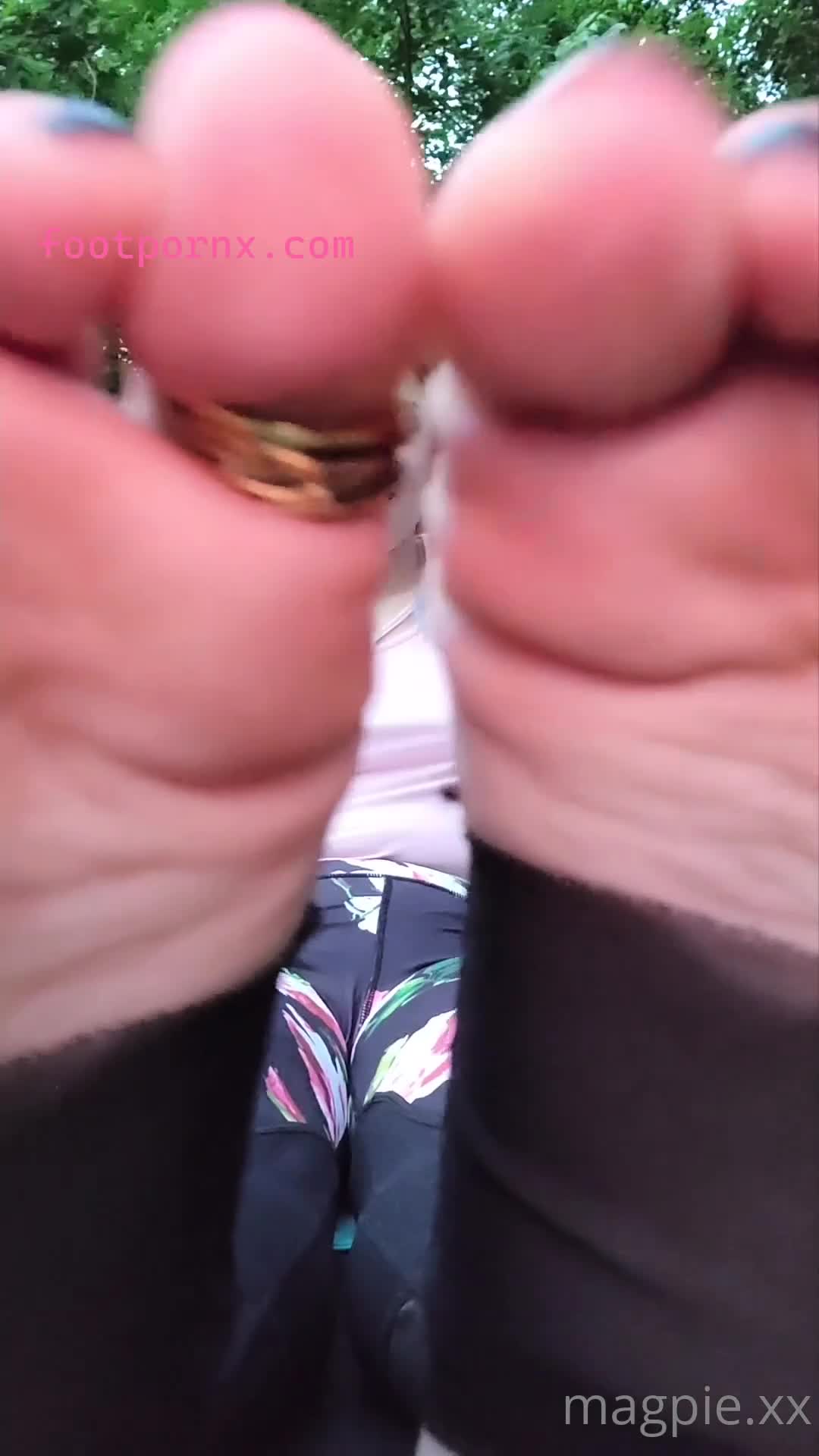 mythicmaggie white girl soles joi 7