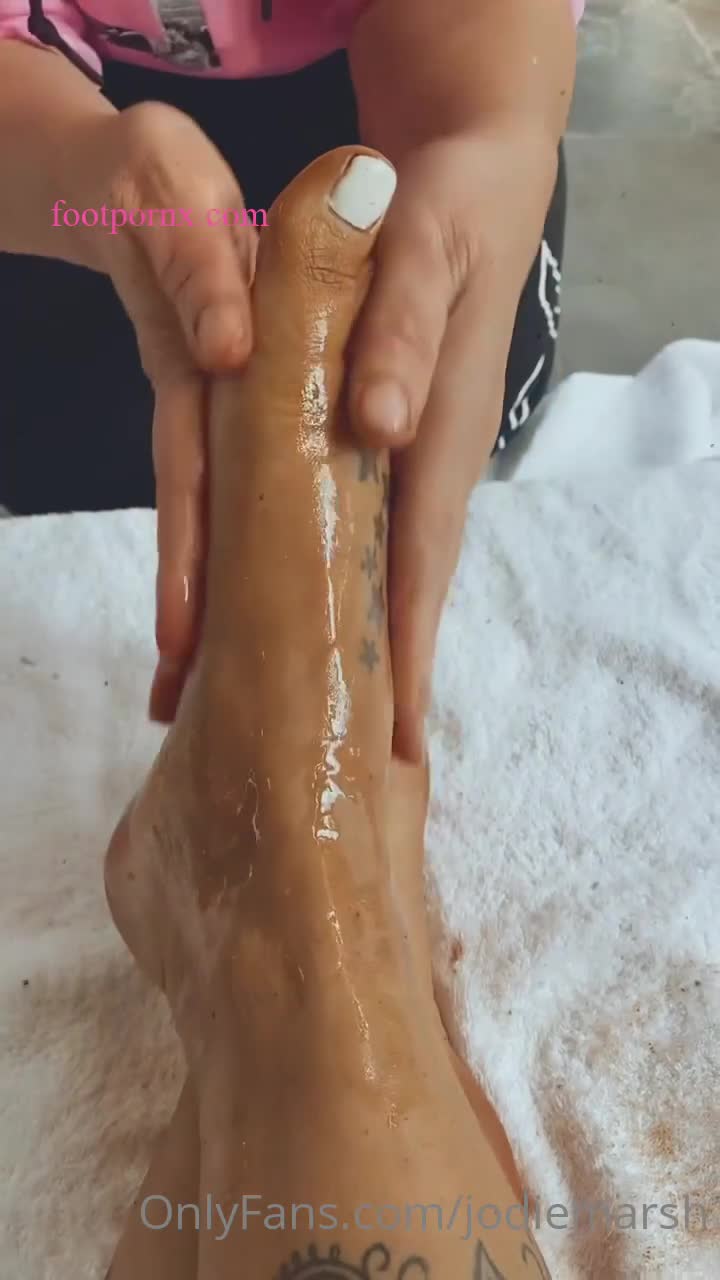 jodiemarsh  foot porn 2