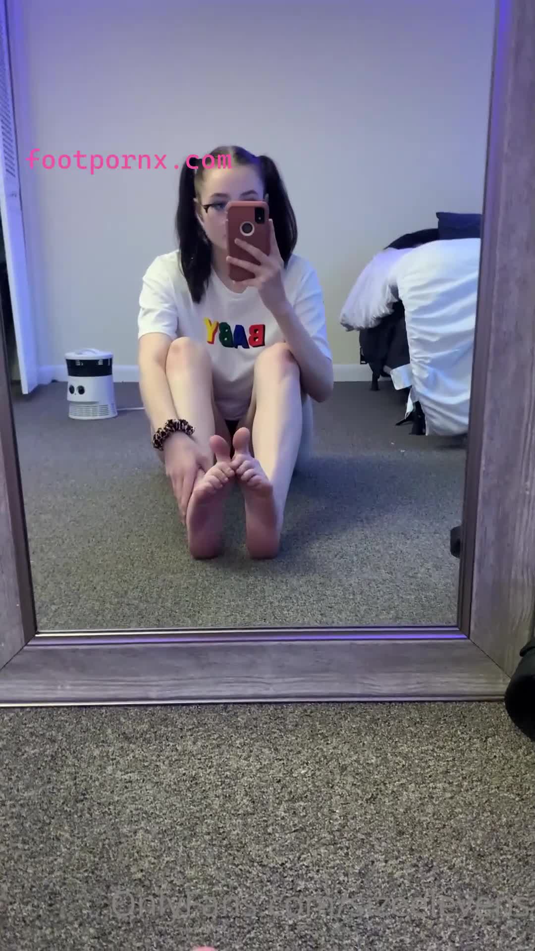 sizeelevens feet porn white girl soles tease 11