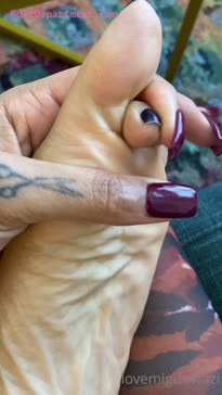 lovemiguuwazi ebony feet