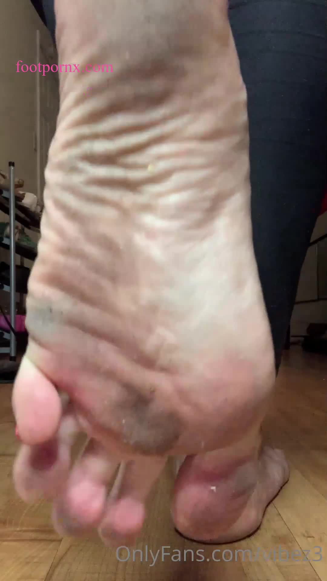 vibez3  foot porn 5