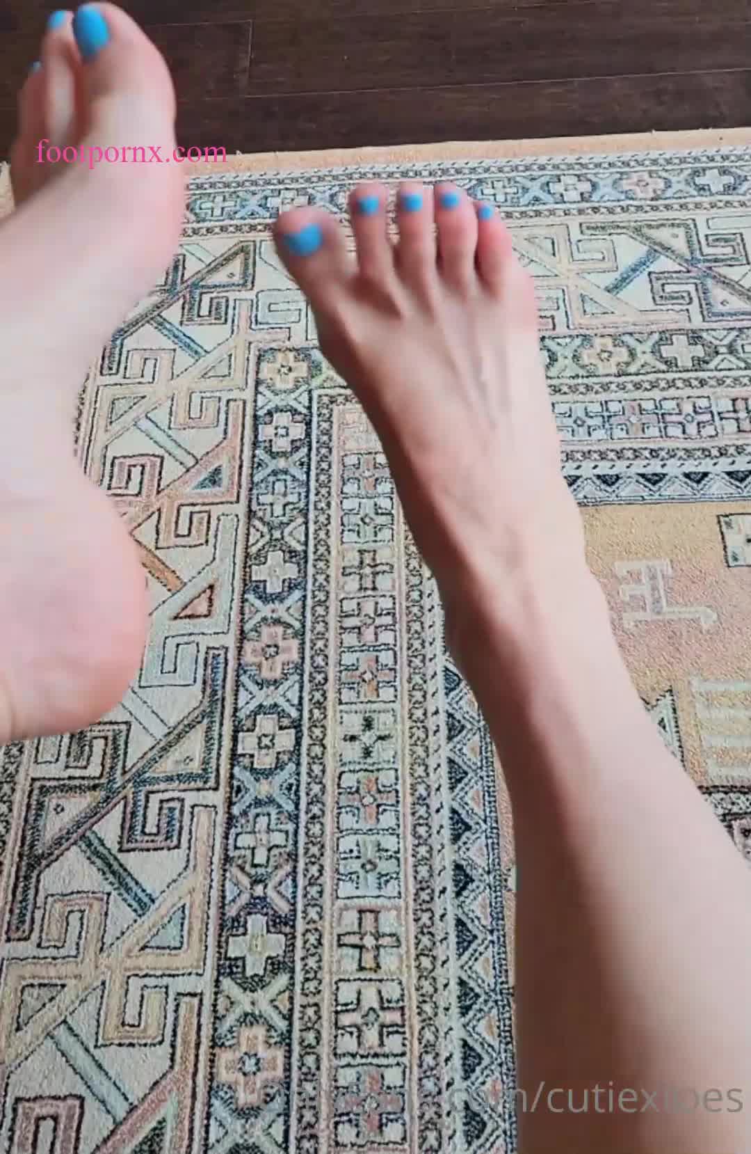 cutiextoes  foot porn 3