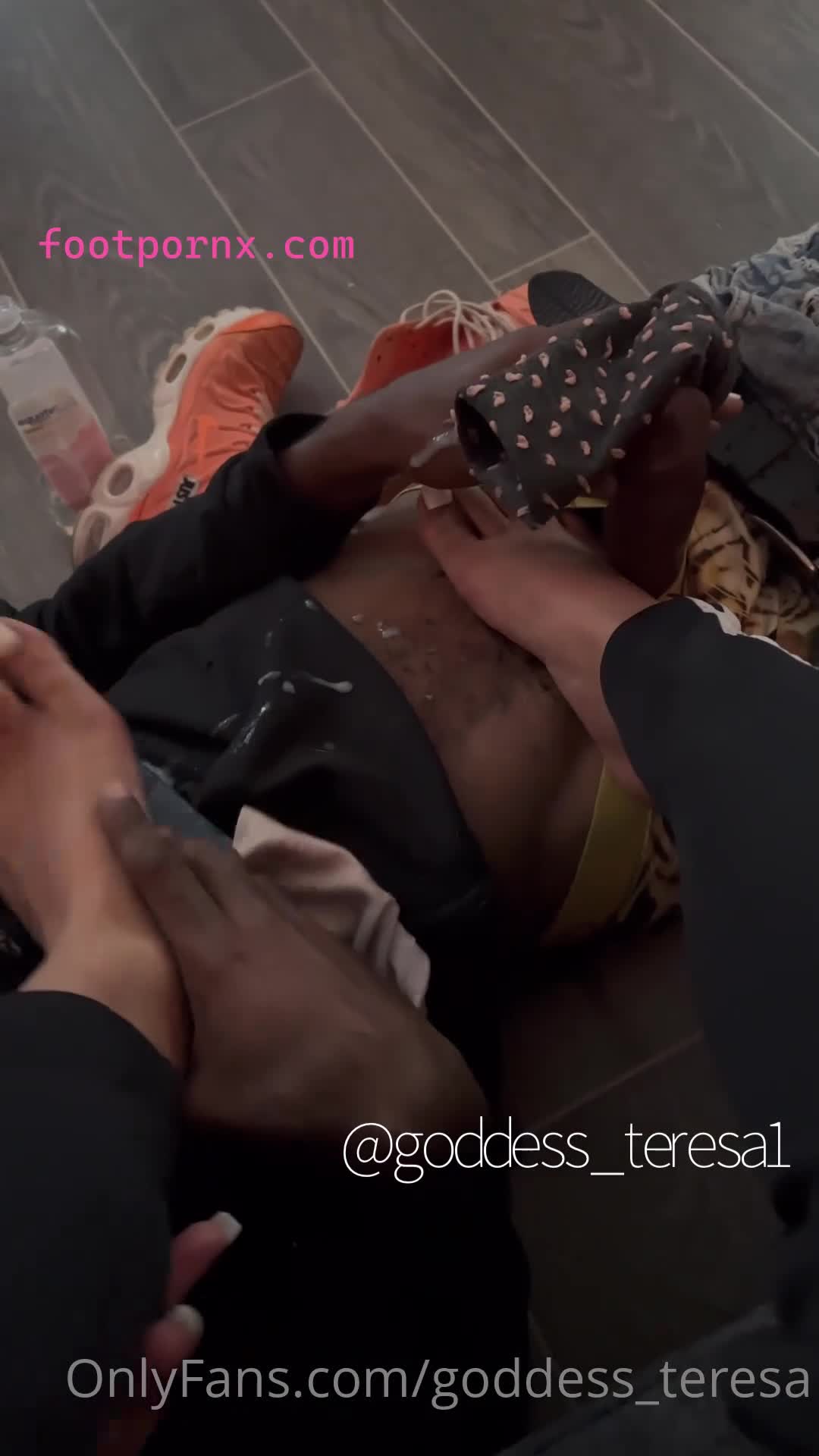 goddess_teresa hot foot babe 8