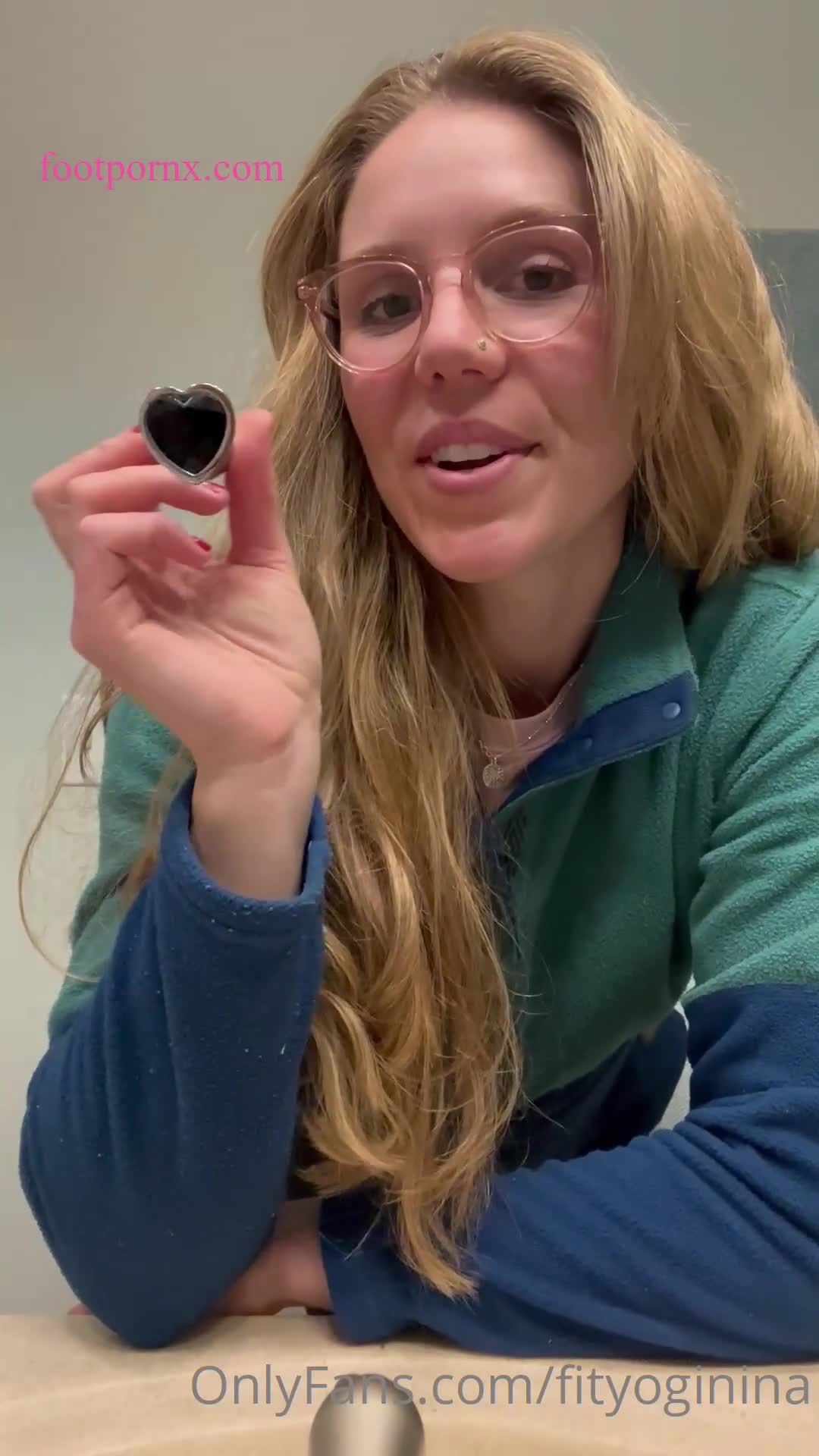 fityoginina  foot porn 2