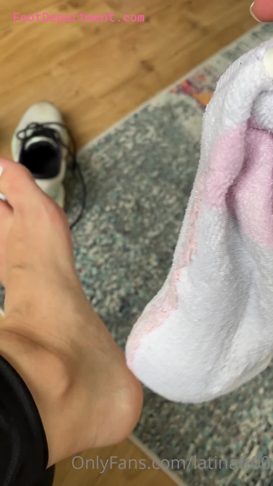 latinaft00  foot porn 4