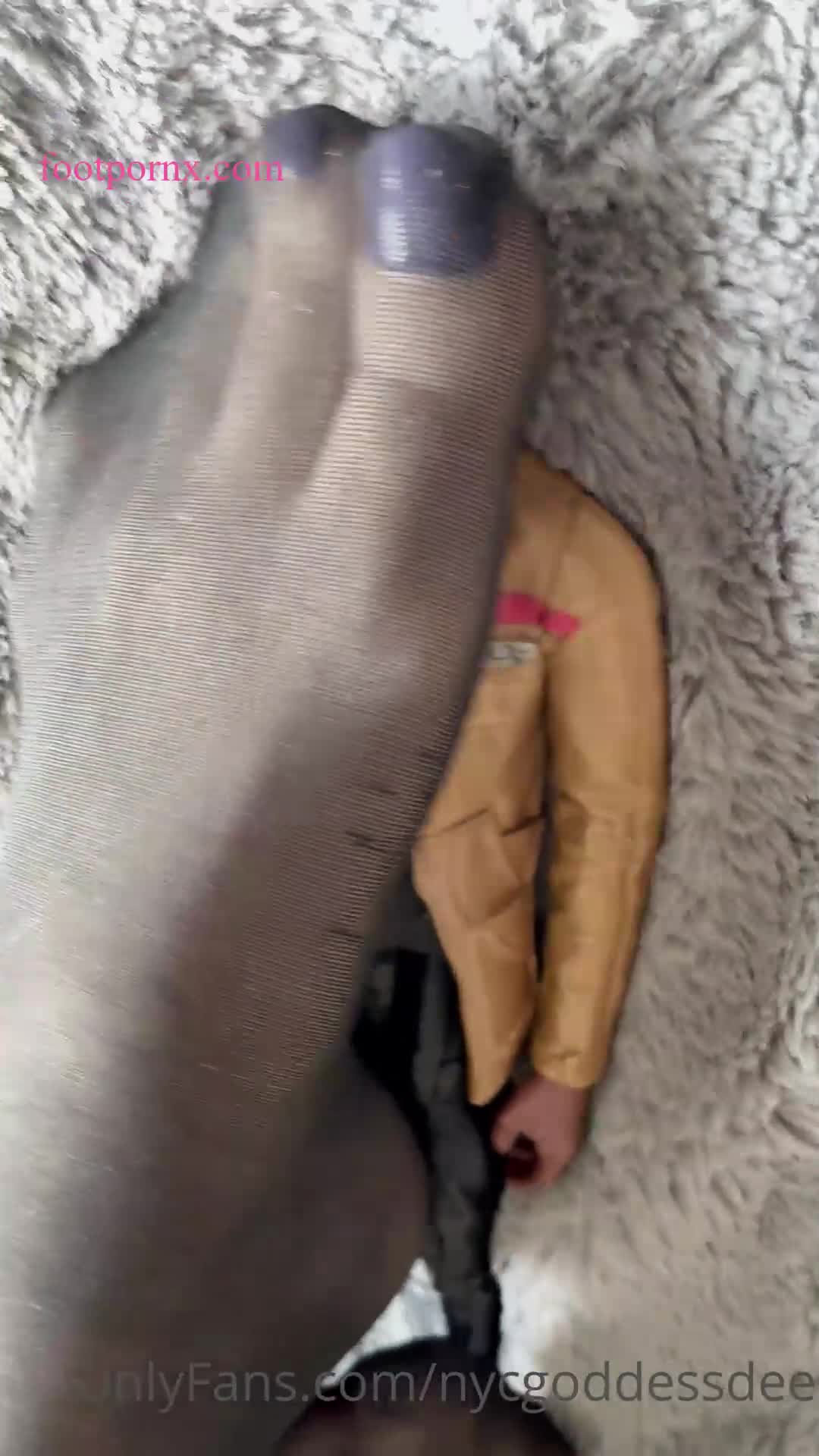 nycgoddessdee  1