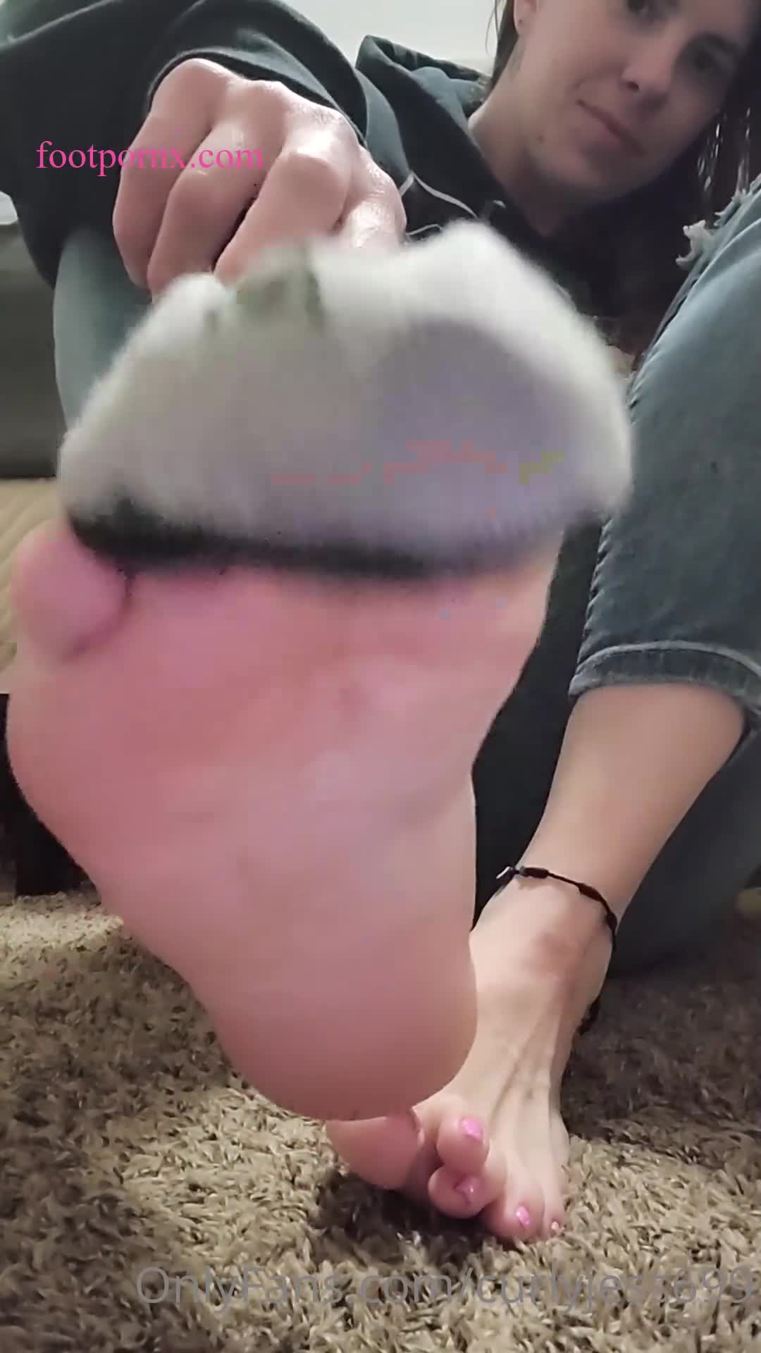 curlyjess699  3