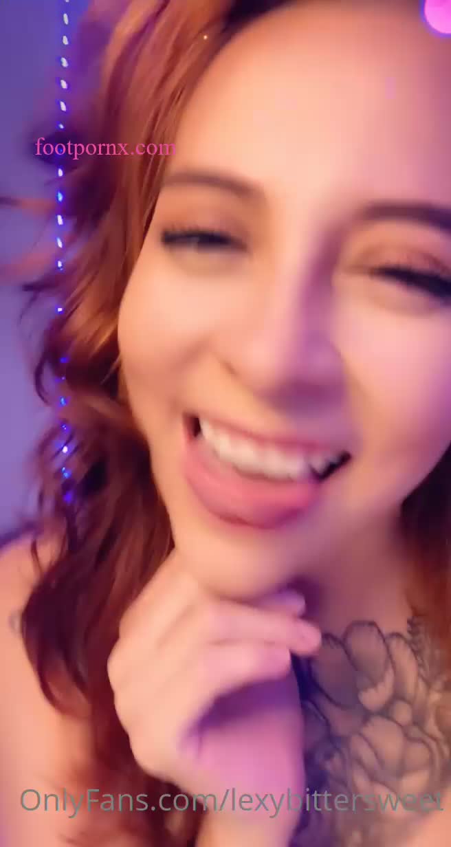 lexybittersweet  foot porn 3