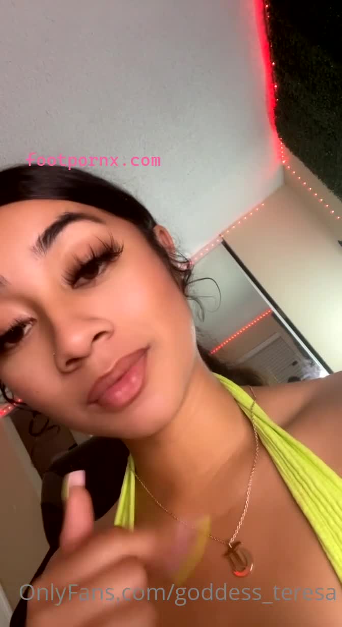 goddess_teresa hot foot babe 170
