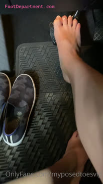 myposedtoesvip pedal pumping babe