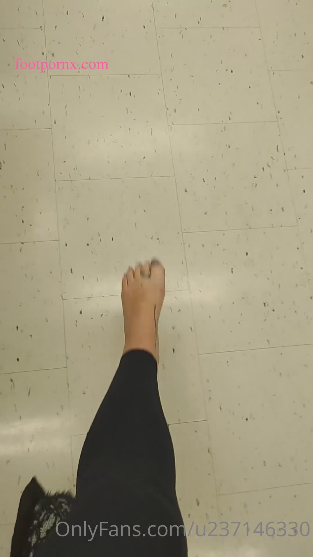 u237146330  foot porn 1