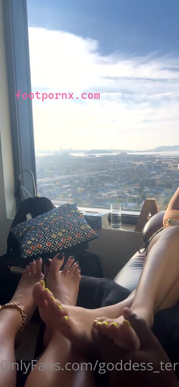 goddess_teresa hot foot babe 206