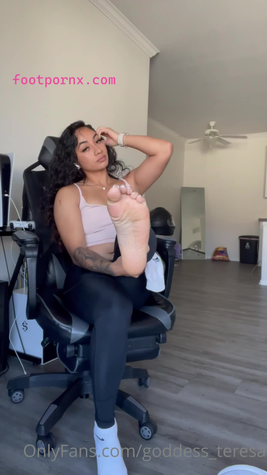 goddess_teresa hot foot babe 56