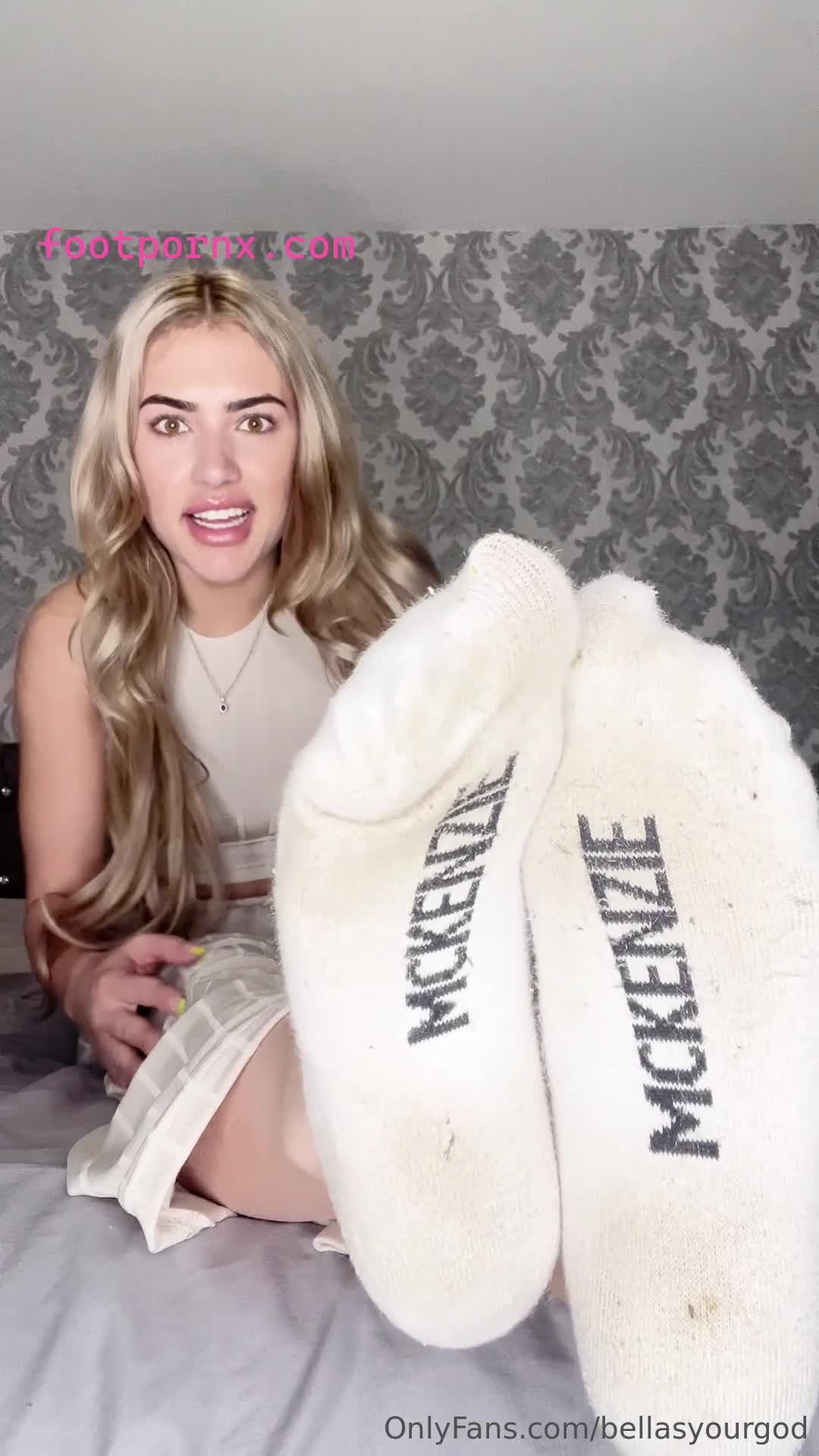 bellasyourgod joi feet porn hot white girl soles and toes 1