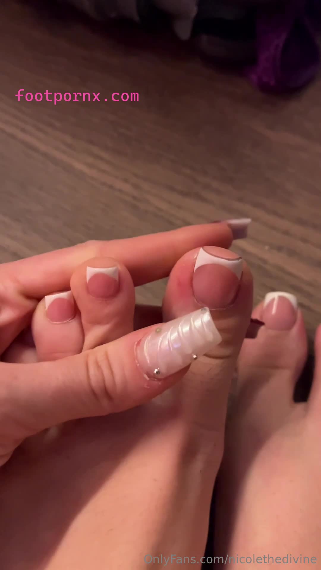 nicolethedivine pretty white girl feet soles 70