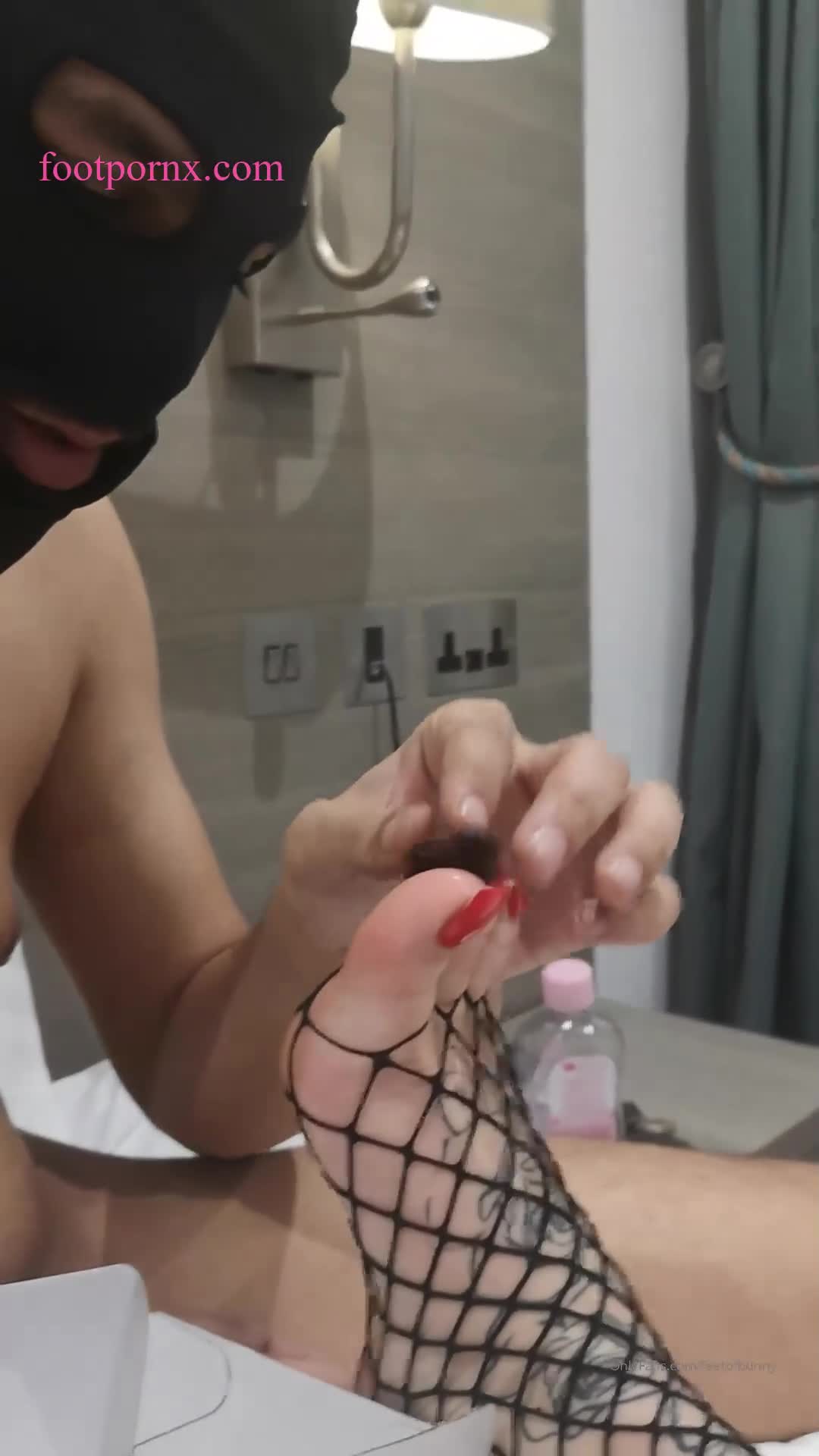 Feet Of Bunny  foot porn 1