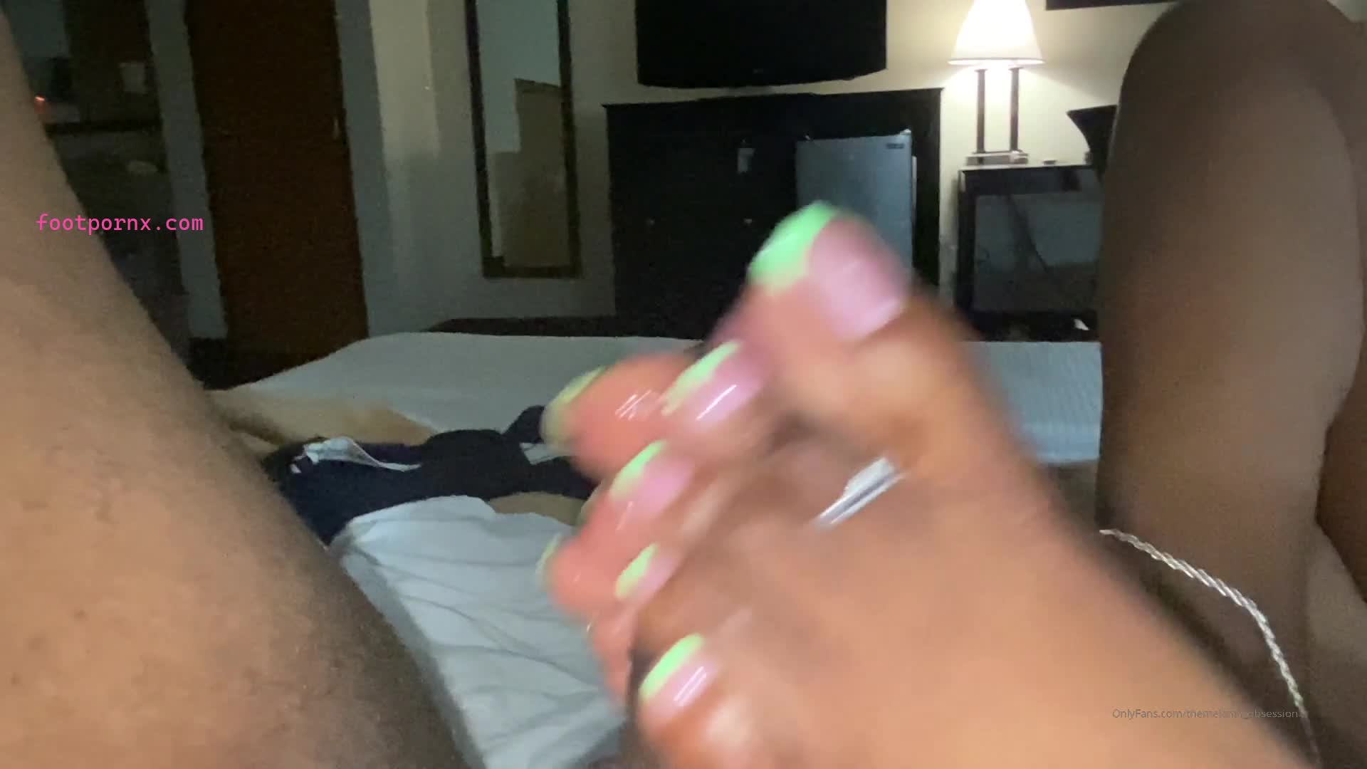 themelanin_obsession footjob sexy ebony milf 19