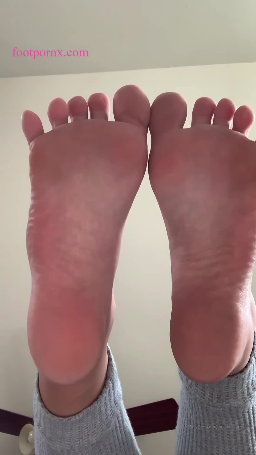 gorgeousaurrr  foot porn 4