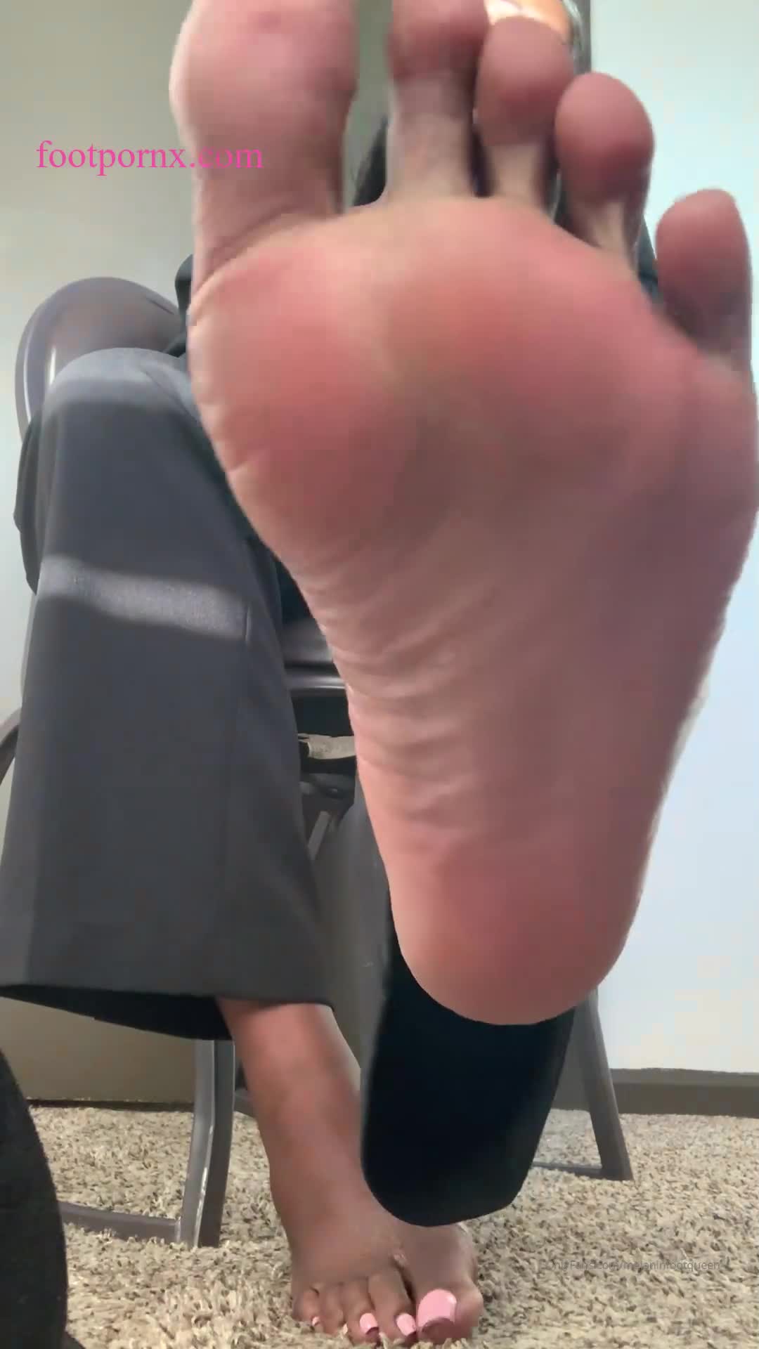 queenmelaninsdungeonn  foot porn 3