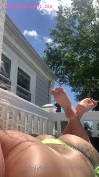 onlyfeetk outside picnic feet