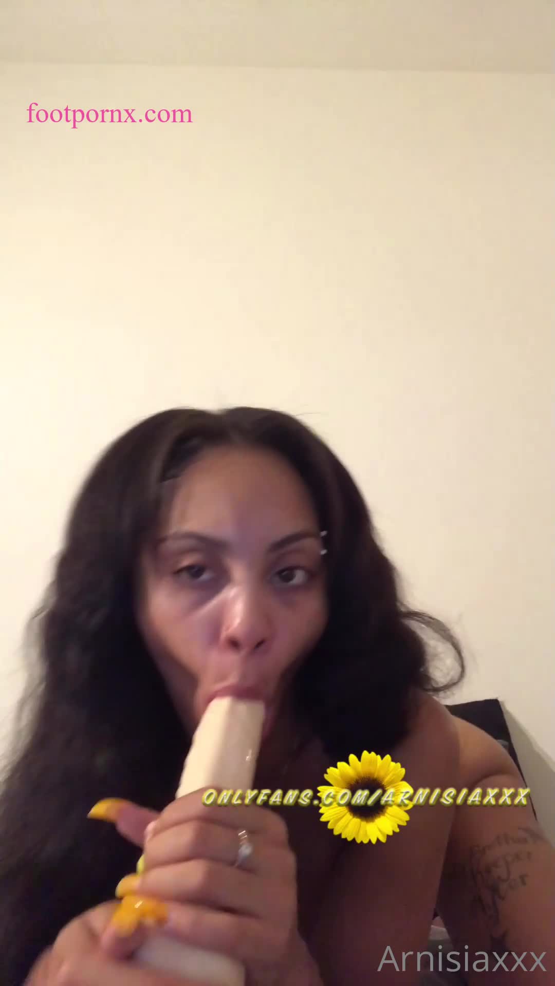 arnisiaxxx  foot porn 1