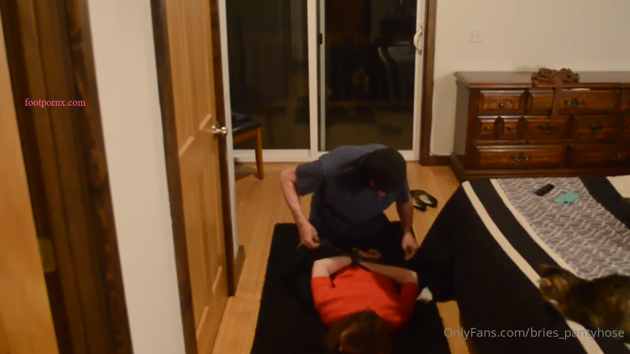 pantyhose_reflections  foot porn 2