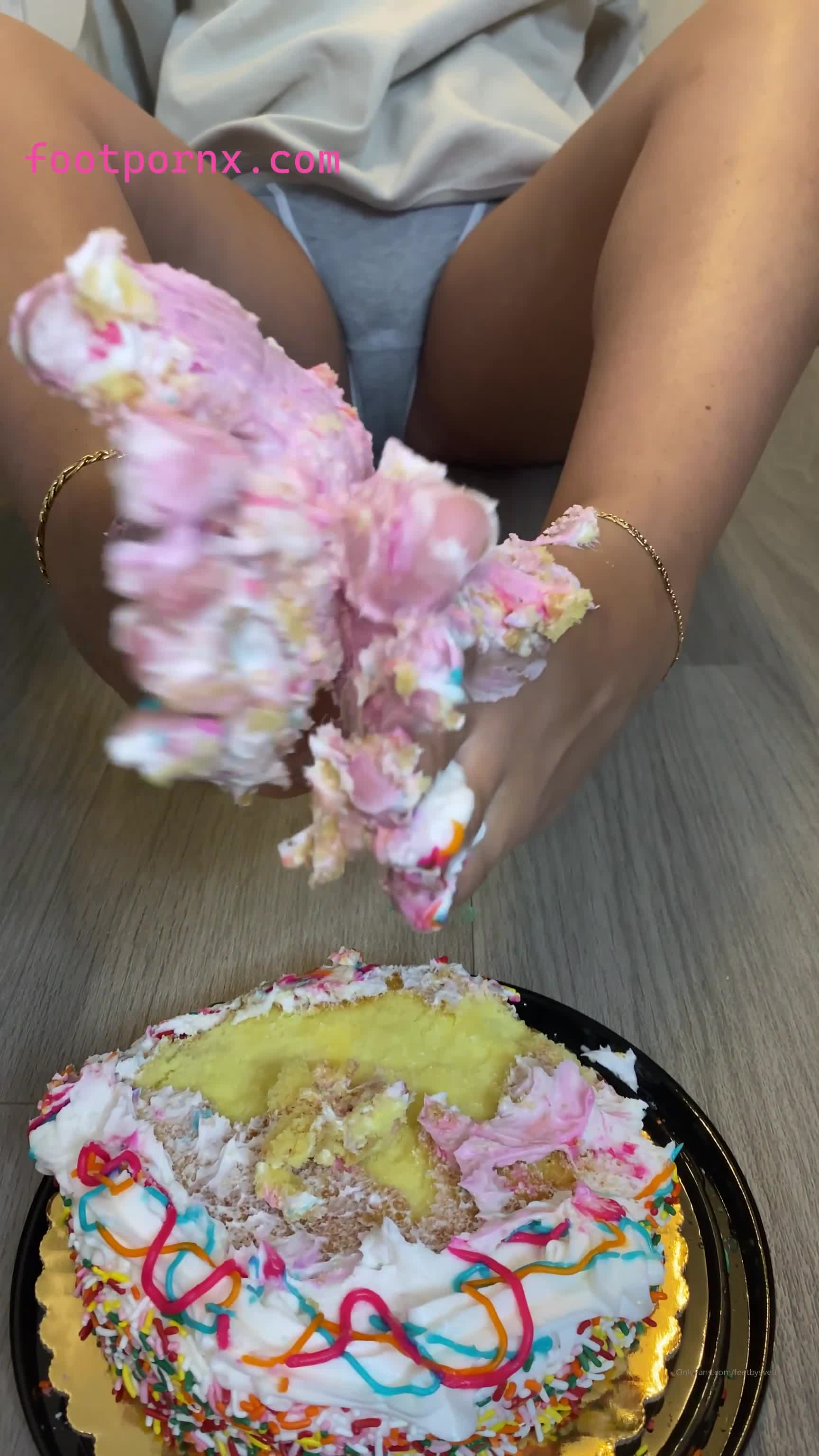 feetbysvett foot porn retired foot queen  8