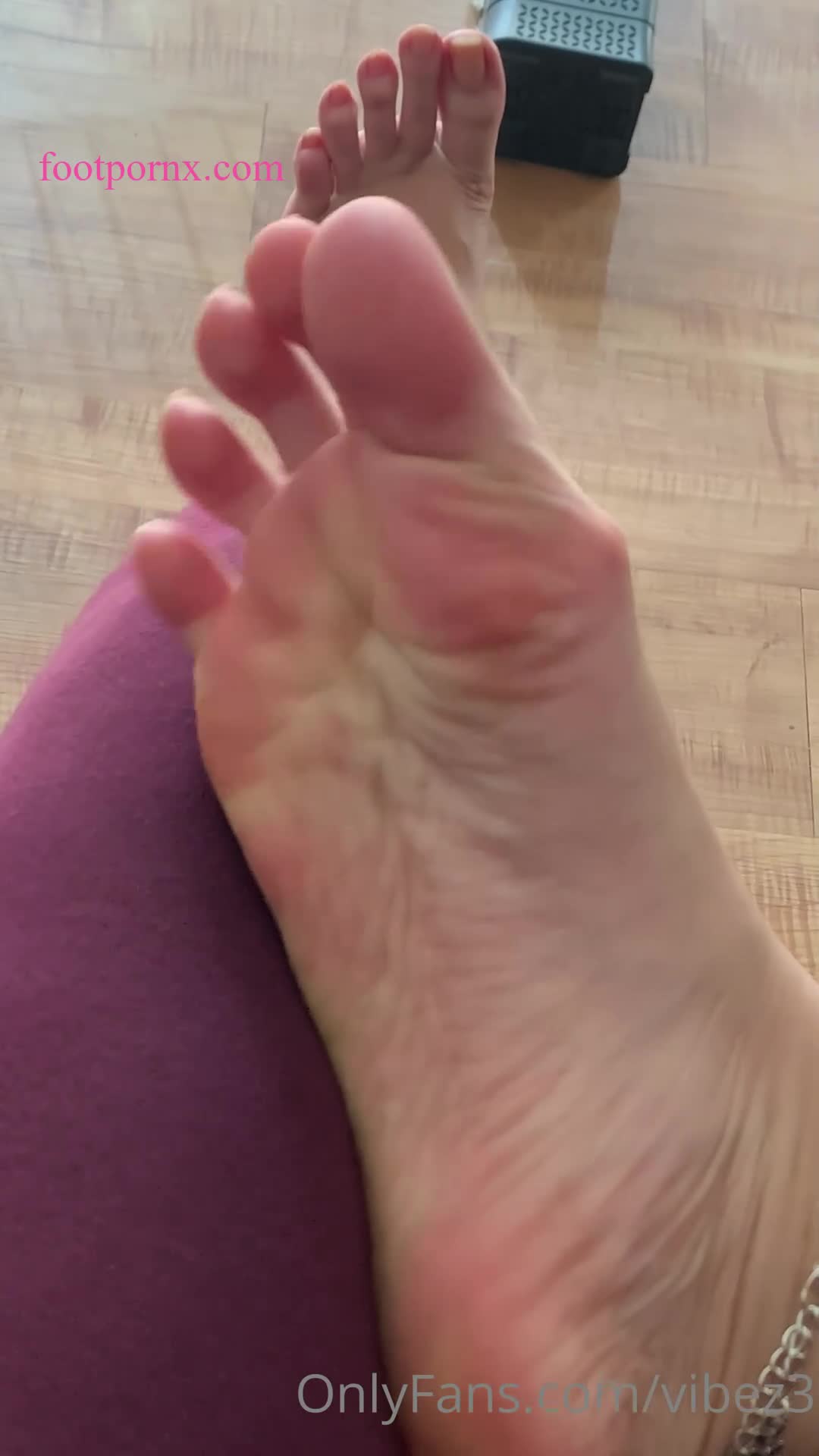 vibez3  foot porn 1