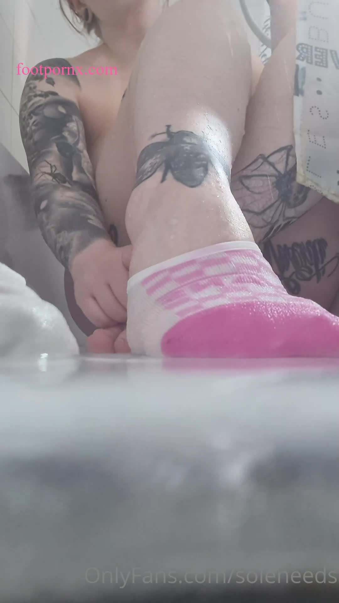 soleneeds  foot porn 2