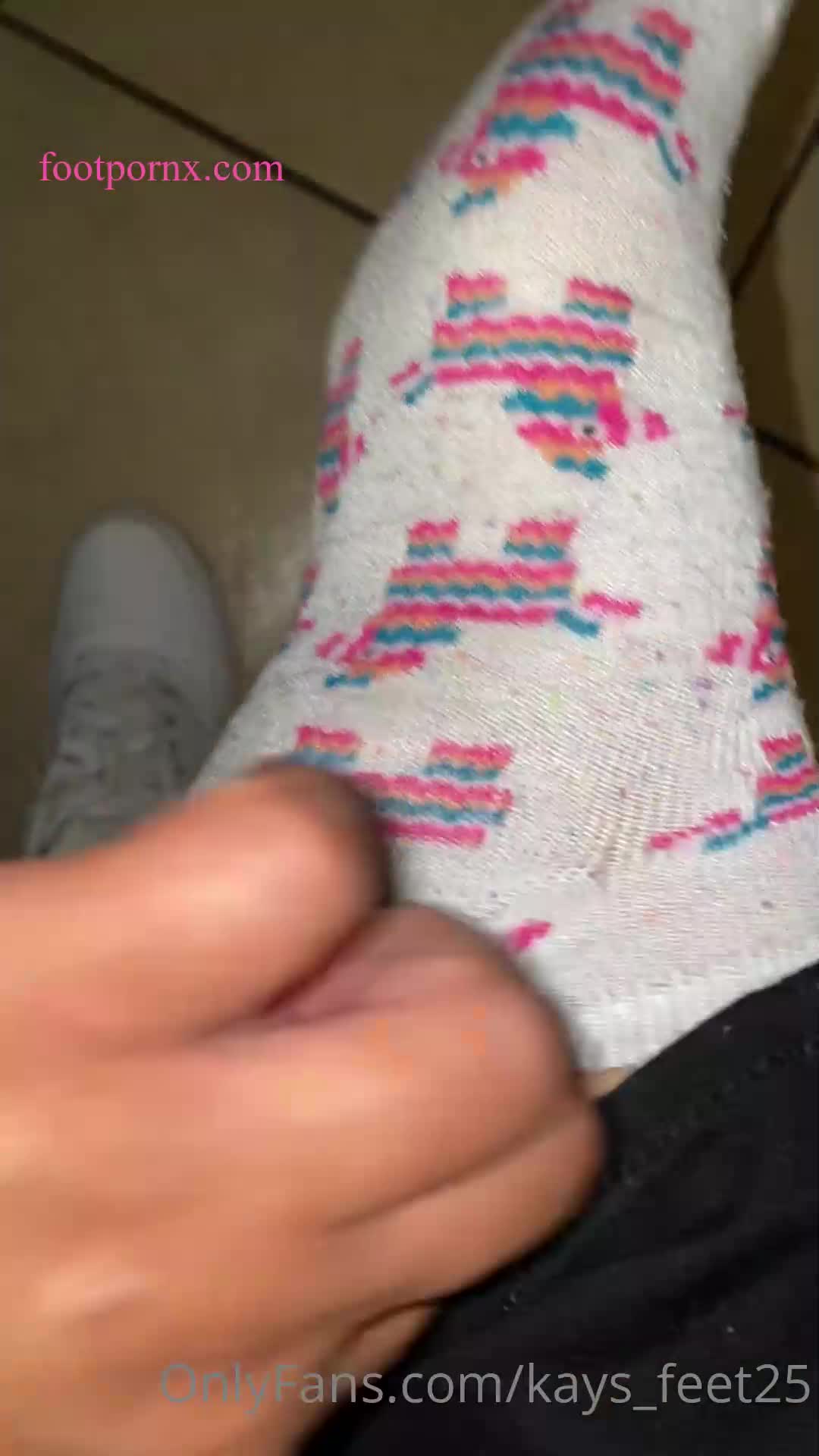 kays_feet25  1