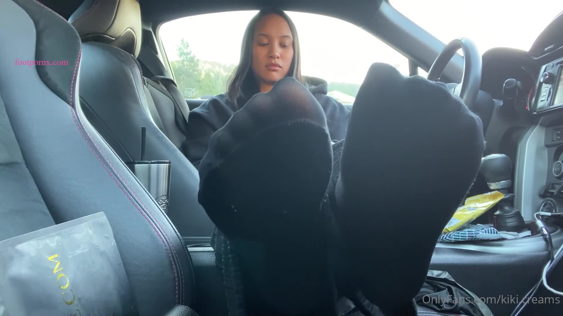 kiki.creams  foot porn 5