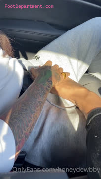 honeydewbby lesbian car feet play