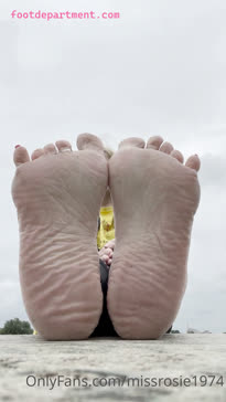 missrosie1974 milf feet dirty feet