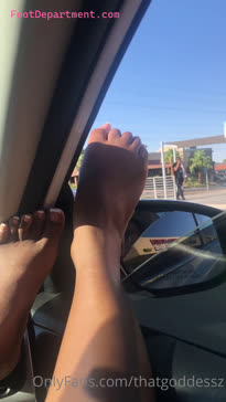 thatgoddessz ebony public car feet