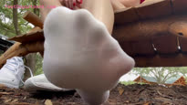 sassysolesxo playing in dirty 