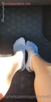 myprettyfeet8 sock removal
