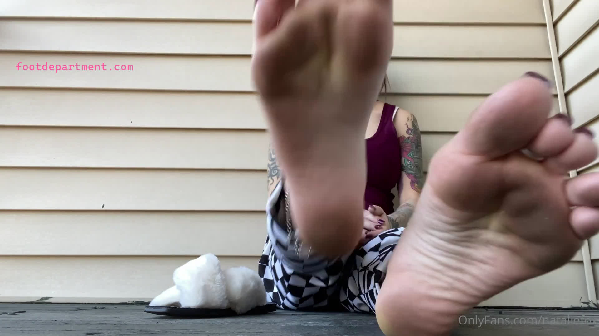 nataliefoxfeet sexy soles dirty feet with perfect nailbeds