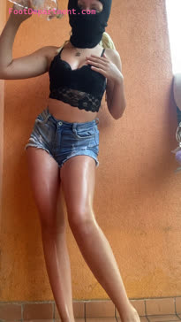 monamixxx wet feet ski masked girl