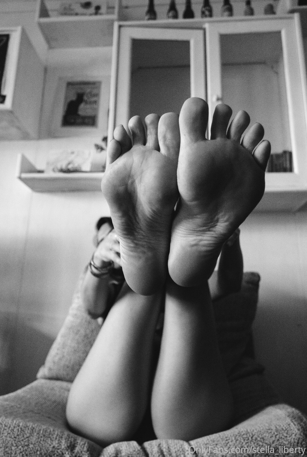 stella_liberty feet photo 21