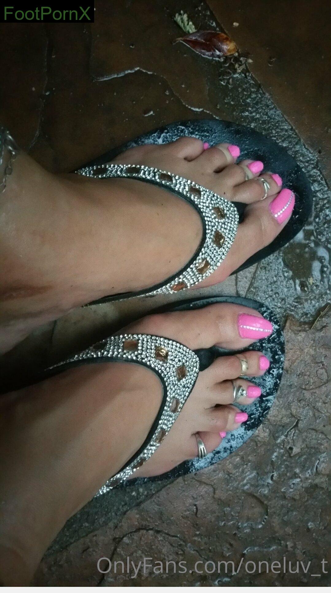 oneluv_t feet photo 24