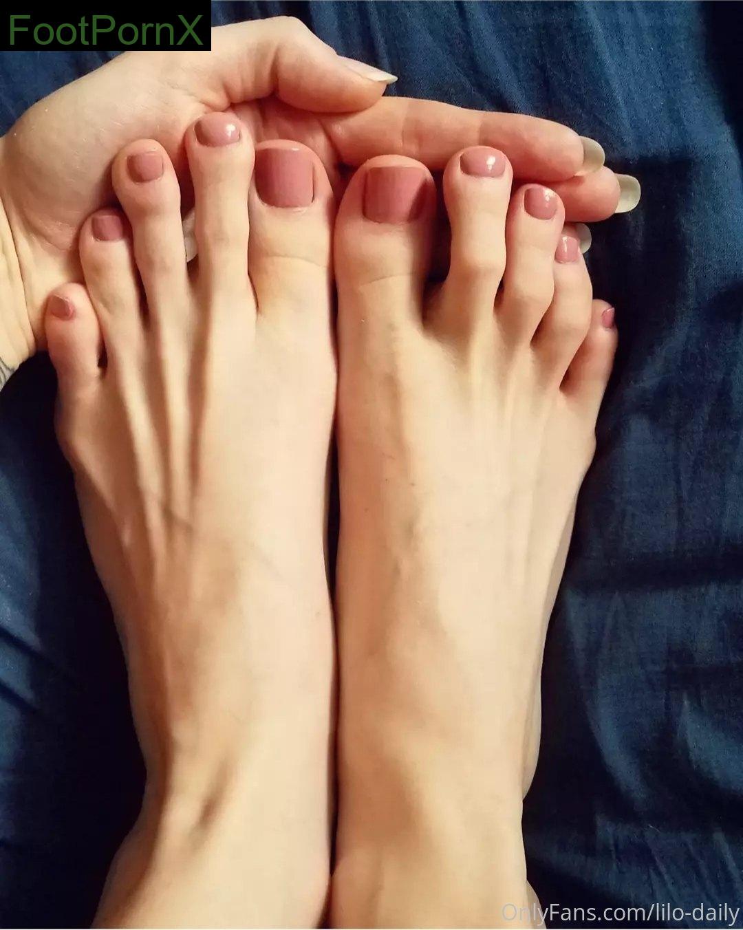 lilo-daily feet photo 24