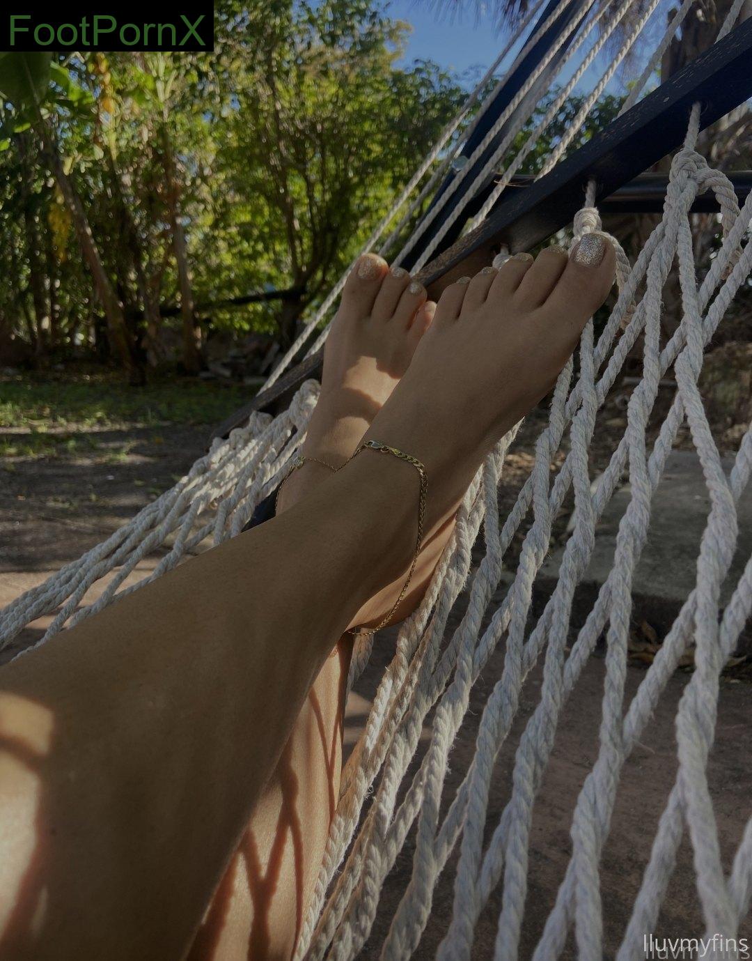 iluvmyfins feet photo 22