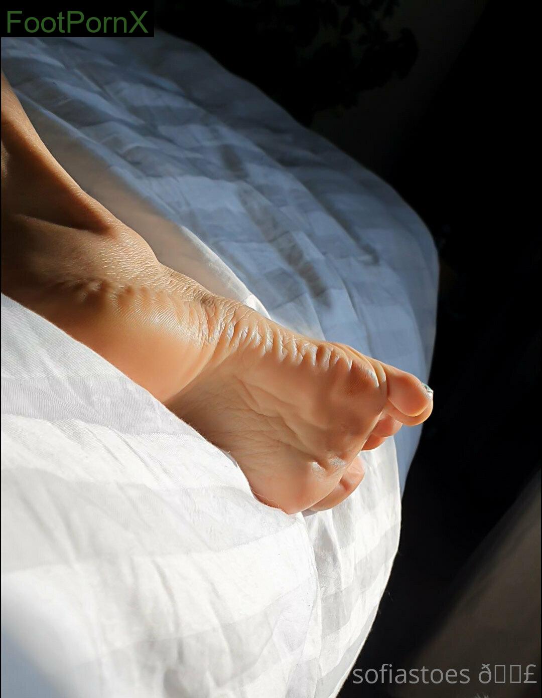 sofiastoes feet photo 24